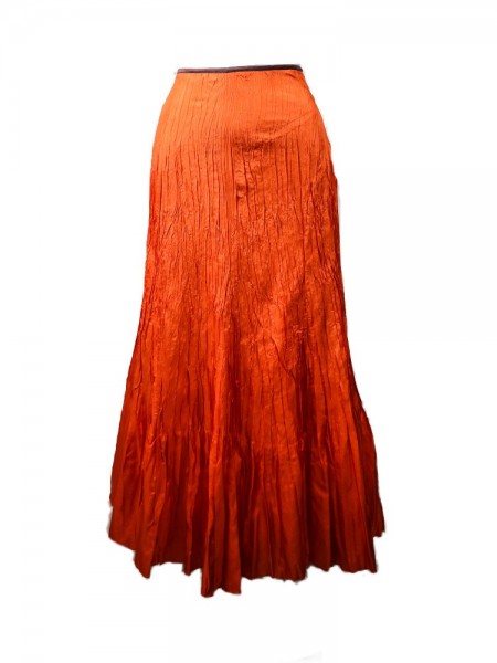 Falda plisada naranja de satén con cintura alta – Núria Aymerich