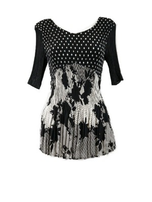 Camiseta plisada blanco/negro lunares floreal