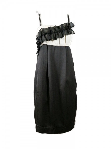 Vestido Bicolor Corte Imperio – Elegancia Atemporal