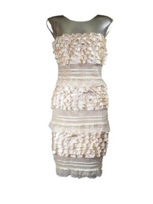 Vestido volantes champagne