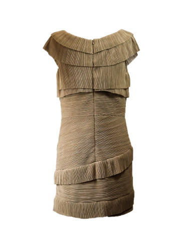 Vestido volantes camel trasero Vestido volantes camel trasero