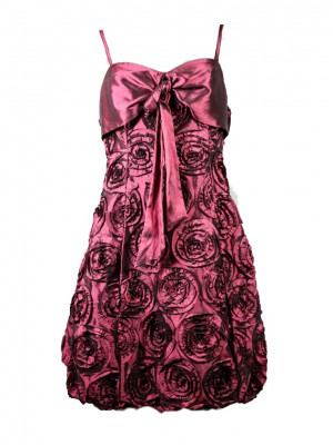 Vestido corto balloon, fucsia, con rosetones, delantero