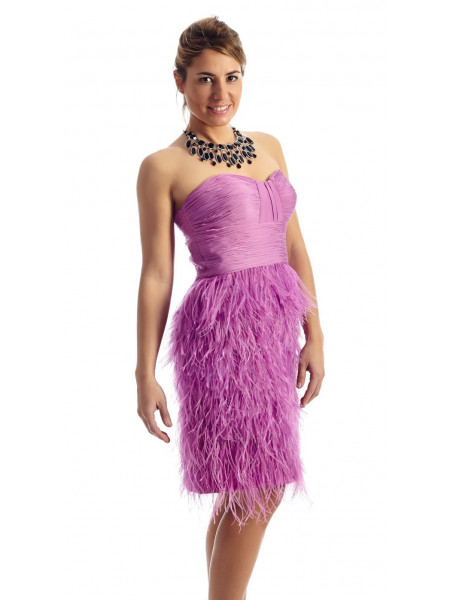 Vestido plumas lila