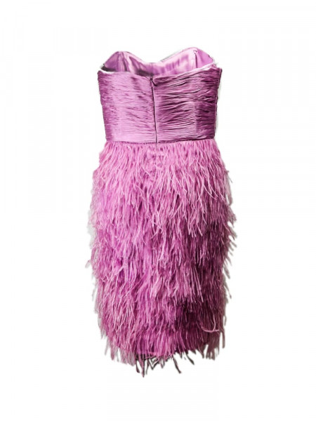 Vestido plumas lila