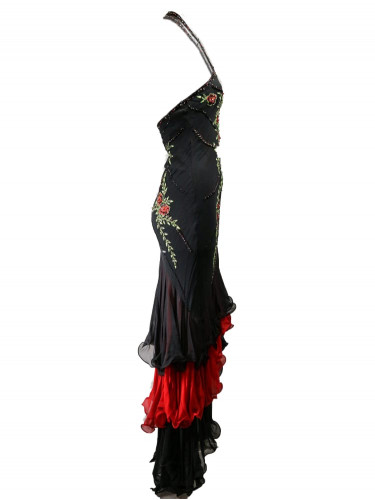 Vestido_halter_negro_lat