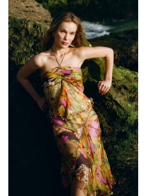 Conjunto_multicolor_modelo@ryleesellerrs_foto@kanakozlowski