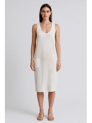 Vestido Blanco Bordado & Pedrería – Estilo Artesanal y Frescura Natural