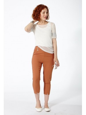 PANTALON CAPRI MARRÓN 2