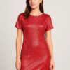 Vestido Midi Rojo Plisado – Brilla con Elegancia