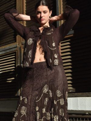 Conjunto_Chaqueta_Falda_Marron_foto:_PaulaVila