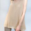 TOP BEIGE SIN MANGA PLISADO - NURIA AYMERICH TOP BEIGE SIN MANGA PLISADO - NURIA AYMERICH