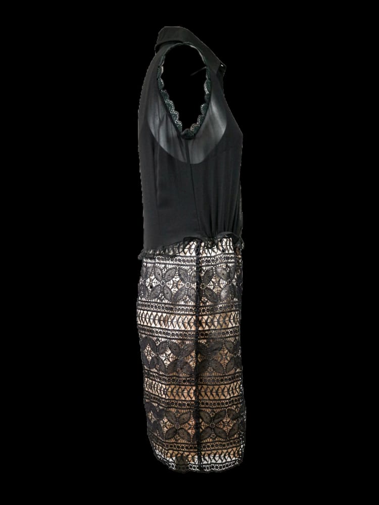 Vestido midi blouson negro, cuerpo tipo camisero Vestido midi blouson negro, cuerpo tipo camisero