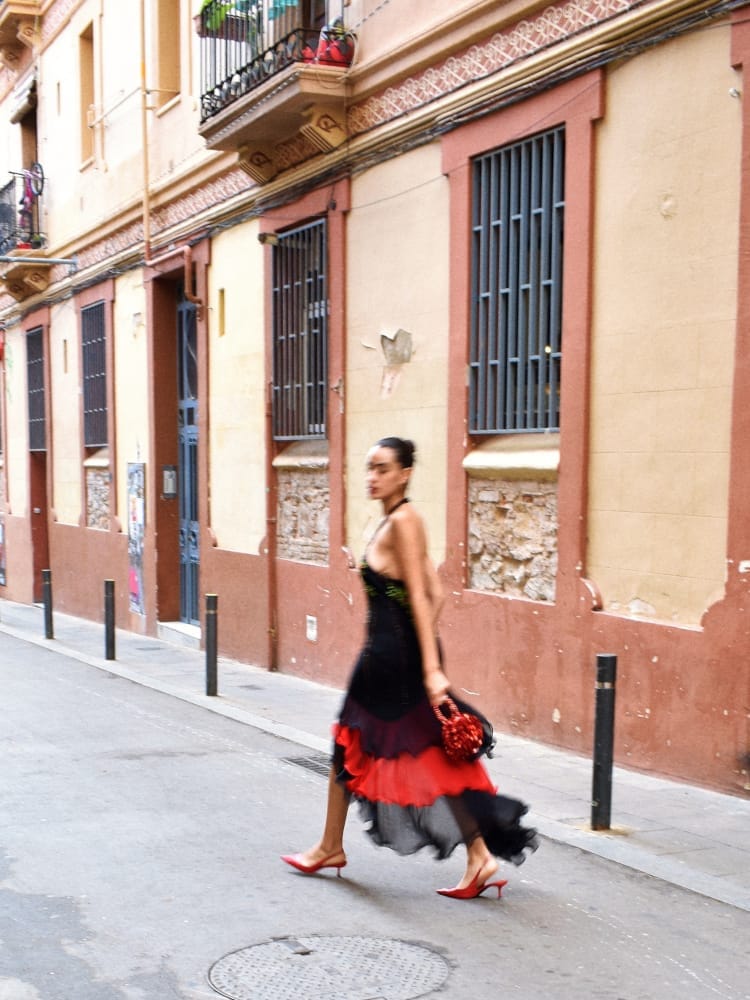 Vestido_halter_negro_@lavilaclus_@iambyelle_tra Vestido_halter_negro_@lavilaclus_@iambyelle_tra